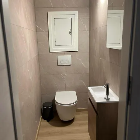 De La Roseraie Apartmanhotel *