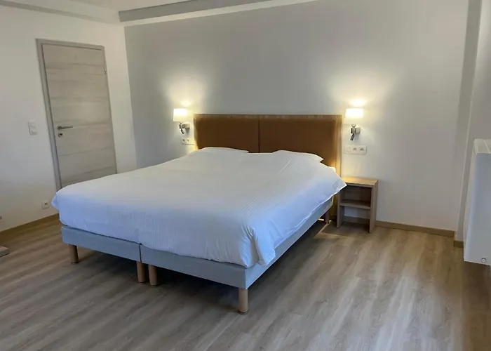 Apartmanhotel De La Roseraie Florenville